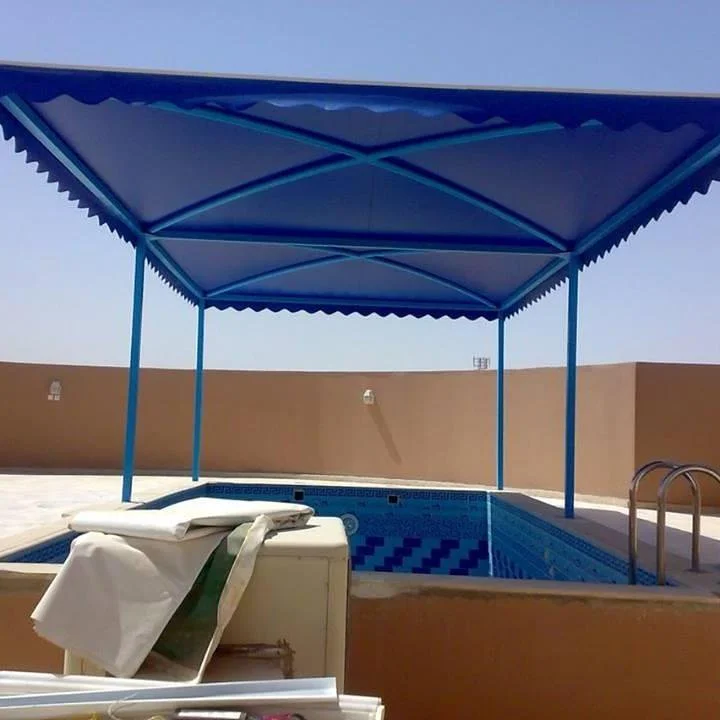 مظلات ملاعب السباحة