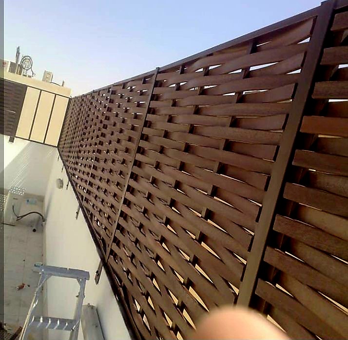 شركة إعمار وأكثر المحدودة: رائدون في تركيب سواتر الرياض